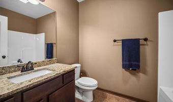 1458 NE Falstaff Ln, Ankeny, IA 50021