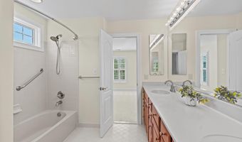 24176 SPRING MEADOW Cir, Aldie, VA 20105
