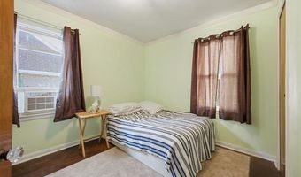 9864 Quandt Ave, Allen Park, MI 48101