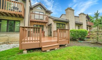2143 N Juniper Ln, Arlington Heights, IL 60004