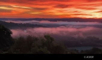 18999 River Rd, Athens, OH 45701