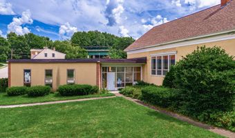 2 Howard St, Augusta, ME 04330