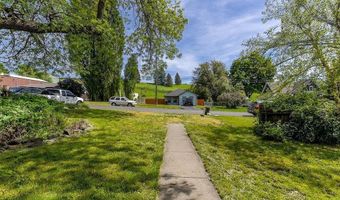 205 N C St, Albion, WA 99125