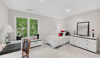9600 EAGLE RIDGE Dr, Bethesda, MD 20817