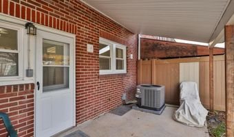 1717 W CEDAR St, Allentown, PA 18104