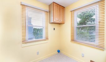15 Boardman St, Bristol, CT 06010