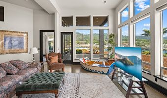 108 SEA CLIFF Ter, Brookings, OR 97415