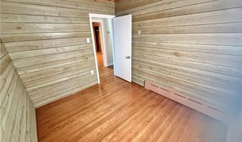 5 David St, South River, NJ 08882