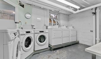 122 W 39TH St A4, Bayonne, NJ 07302