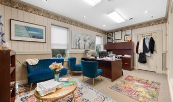 121 NW Russell Rd, Abingdon, VA 24210