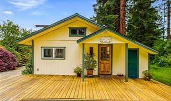 402 Tanglewood Rd, Arcata, CA 95521