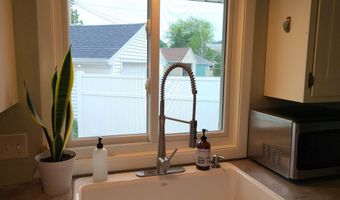 1206 E FRANCES St, Appleton, WI 54911