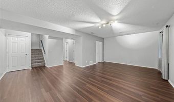 4373 Arden View Ct, Arden Hills, MN 55112