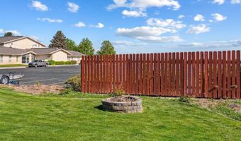 565 Snowflake St, American Falls, ID 83211