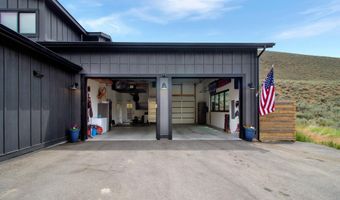 147 Cowcatcher Loop, Bellevue, ID 83313