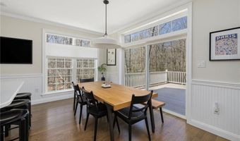 161 Stony Ln, North Kingstown, RI 02852