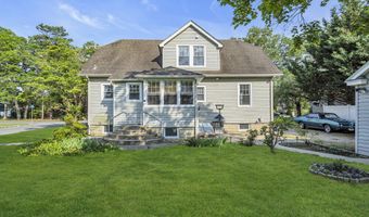 700 Halliard Ave, Beachwood, NJ 08722