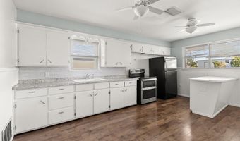 200 NE 5th St, Andrews, TX 79714