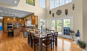 386 Tourtellot Hill Rd, Glocester, RI 02814