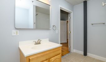 390 Charles St APT 216, Bridgeport, CT 06606