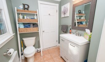 148 Middle River Rd, Danbury, CT 06811