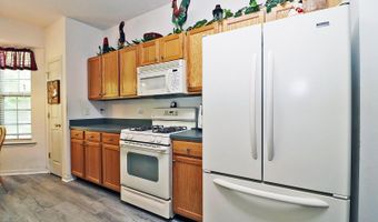 27 Vineyard Way, Barnegat, NJ 08005