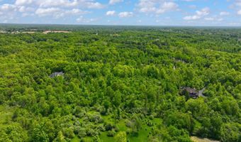 6319 Warren Ct, Ann Arbor, MI 48105