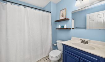 6103 Seiler Dr, Cincinnati, OH 45239