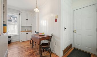 89 Parkview Ave, Bangor, ME 04401