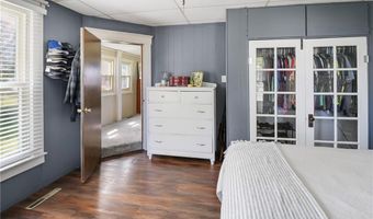 911 E 5th St, Altamont, KS 67330