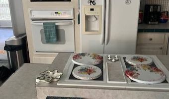 576 Tulip Cir E, Auburndale, FL 33823