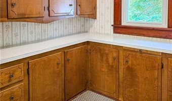 213 W 2nd St, Alma, MO 64001