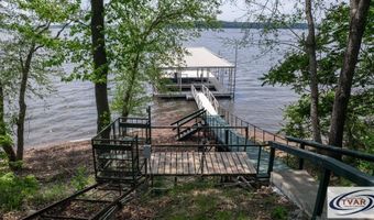495 Shore Dr, Big Sandy, TN 38221