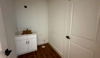 470 Somerset Dr, Appomattox, VA 24522