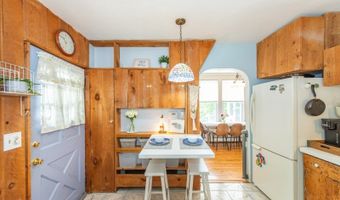 4 Warren St, Bayonne, NJ 07035