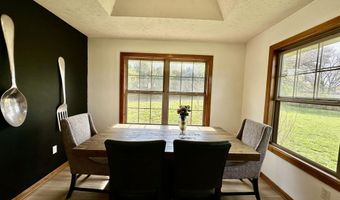 416 Brittany Ct, Aurora, MO 65605