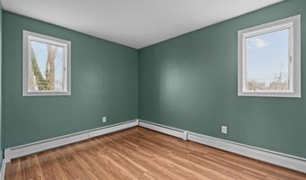 1705 Wampanoag Trl, Barrington, RI 02806
