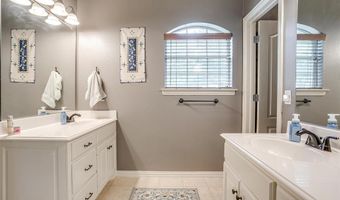 1717 Woodridge Ct, Aledo, TX 76008