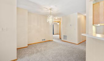 2100 Burr Oak Dr Ln B, Austin, MN 55912