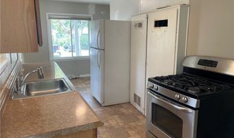 353 Gibbs Rd, Akron, OH 44312