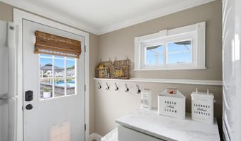 61 Archer Ave S, Bayville, NJ 08721