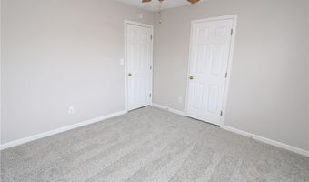 101 Lake Meadow Dr, Apex, NC 27502