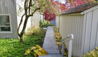 2134 Overlook Ct, Ann Arbor, MI 48103