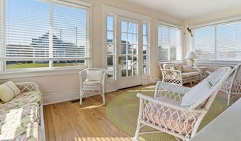 23 5th St, Beach Haven, NJ 08008