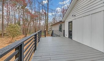 137 Creekview Dr, Woodstock, GA 30188