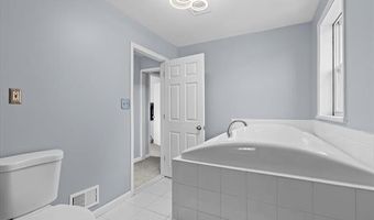 3525 Howland Rd, Almont, MI 48003