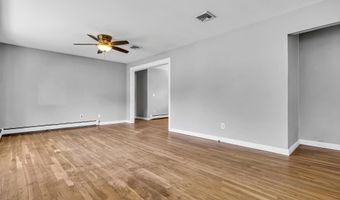 55 South Ave, Bayville, NJ 08721