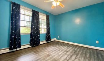 162 Keach Pond Dr, Glocester, RI 02814