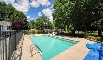 2943 Lee Marie Dr, Adrian, MI 49221