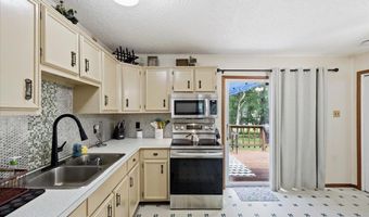 648 S Old Stage Rd, Albrightsville, PA 18210
